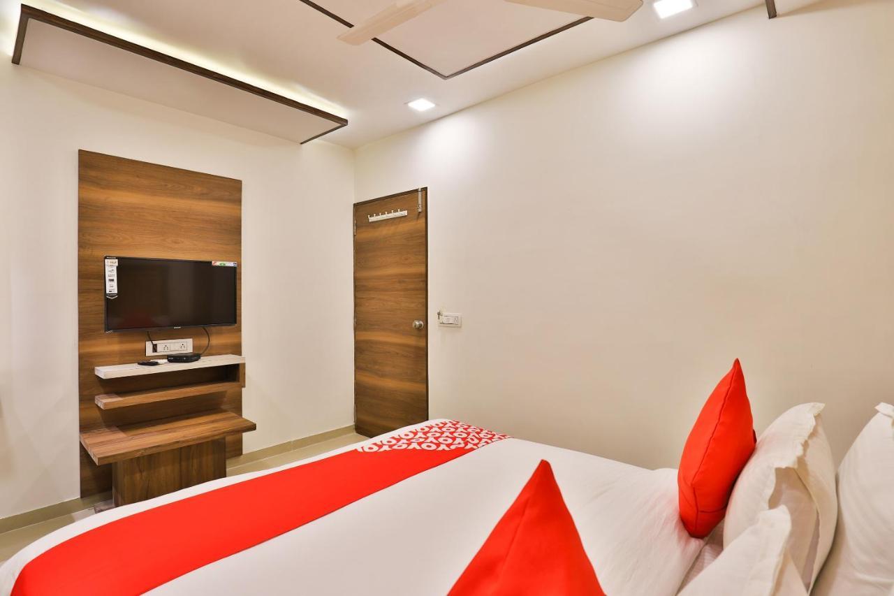 Oyo 24950 Hotel Shree Balaji Residency Ahmedabad Exterior photo